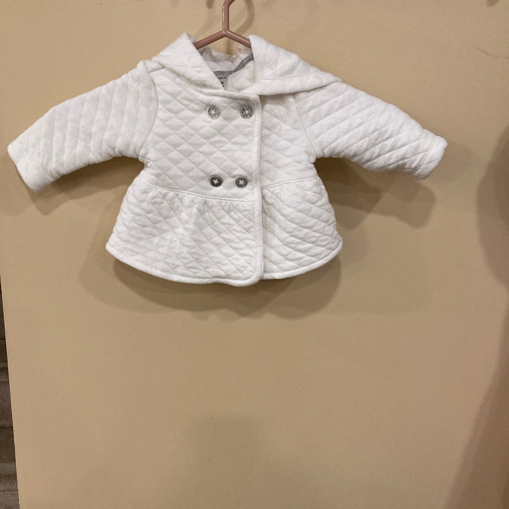 Carter’s patterned jacket. Good condition. 3 mon. - Picture 2 of 4